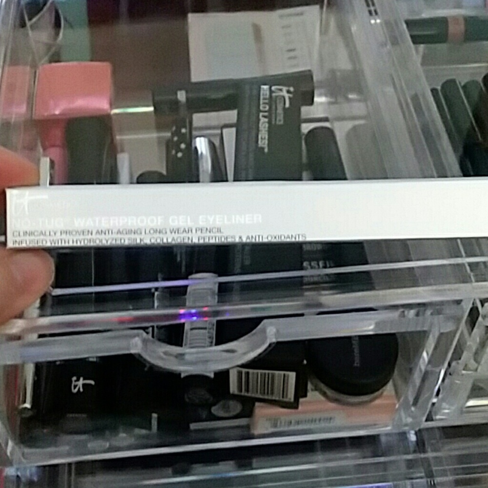 IT Cosmetics Waterproof Gel Eyeliner-Black